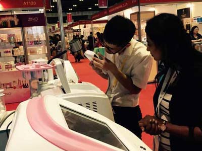 北京宏強在新加坡展會上成矚目焦點