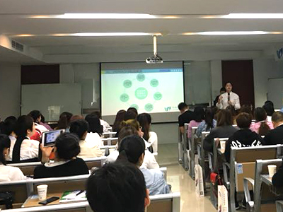 講課.jpg