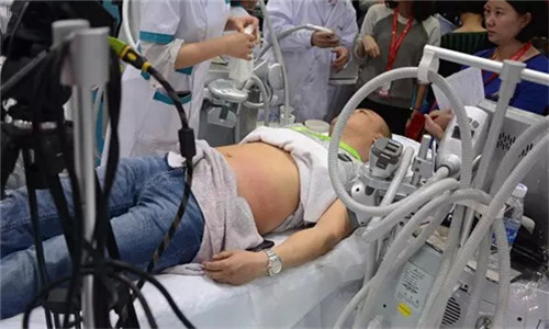 �ꏊ�������F���w�